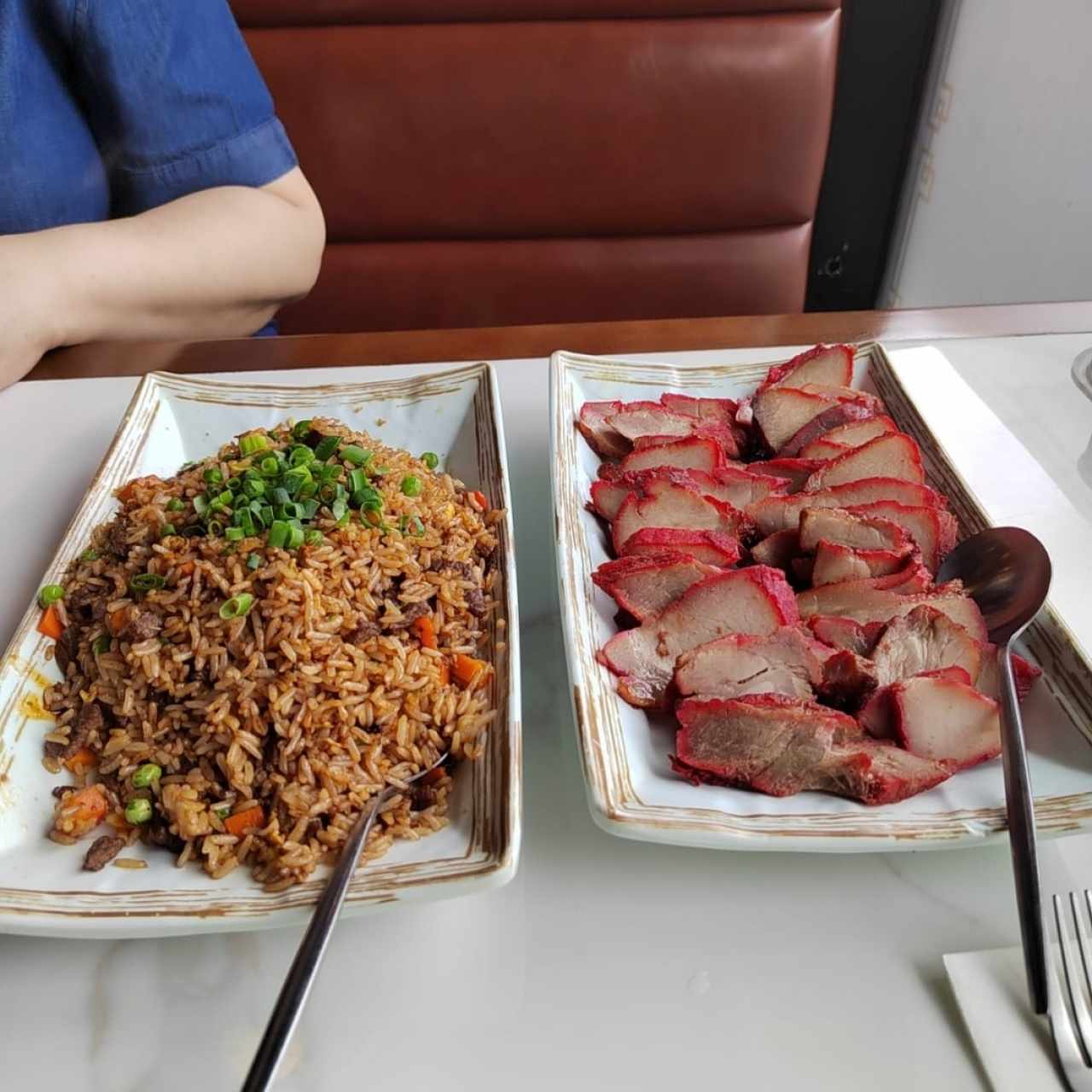 Puerco Asado Char Siu y arroz frito