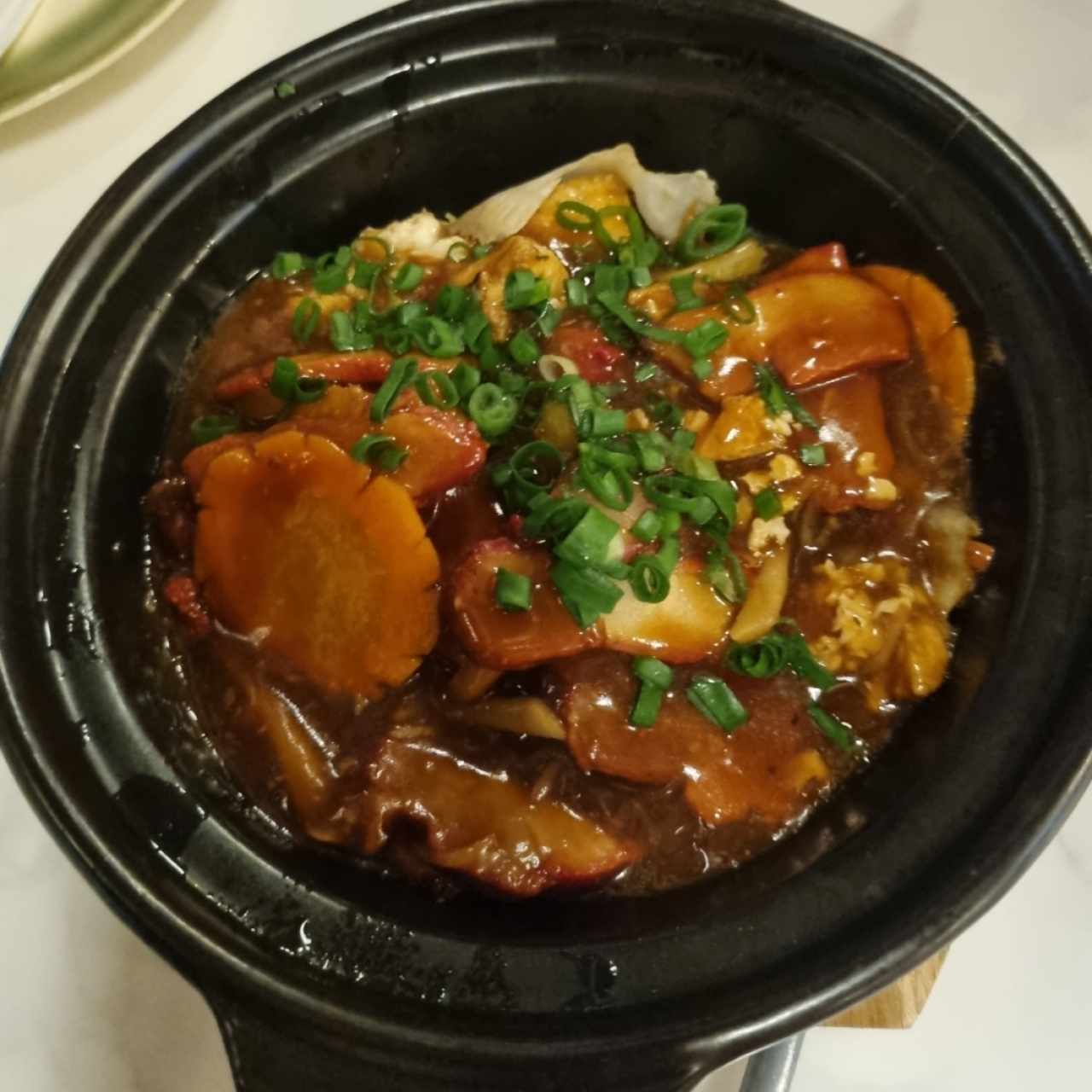 Tofu Frito con Puerco a la cacerola