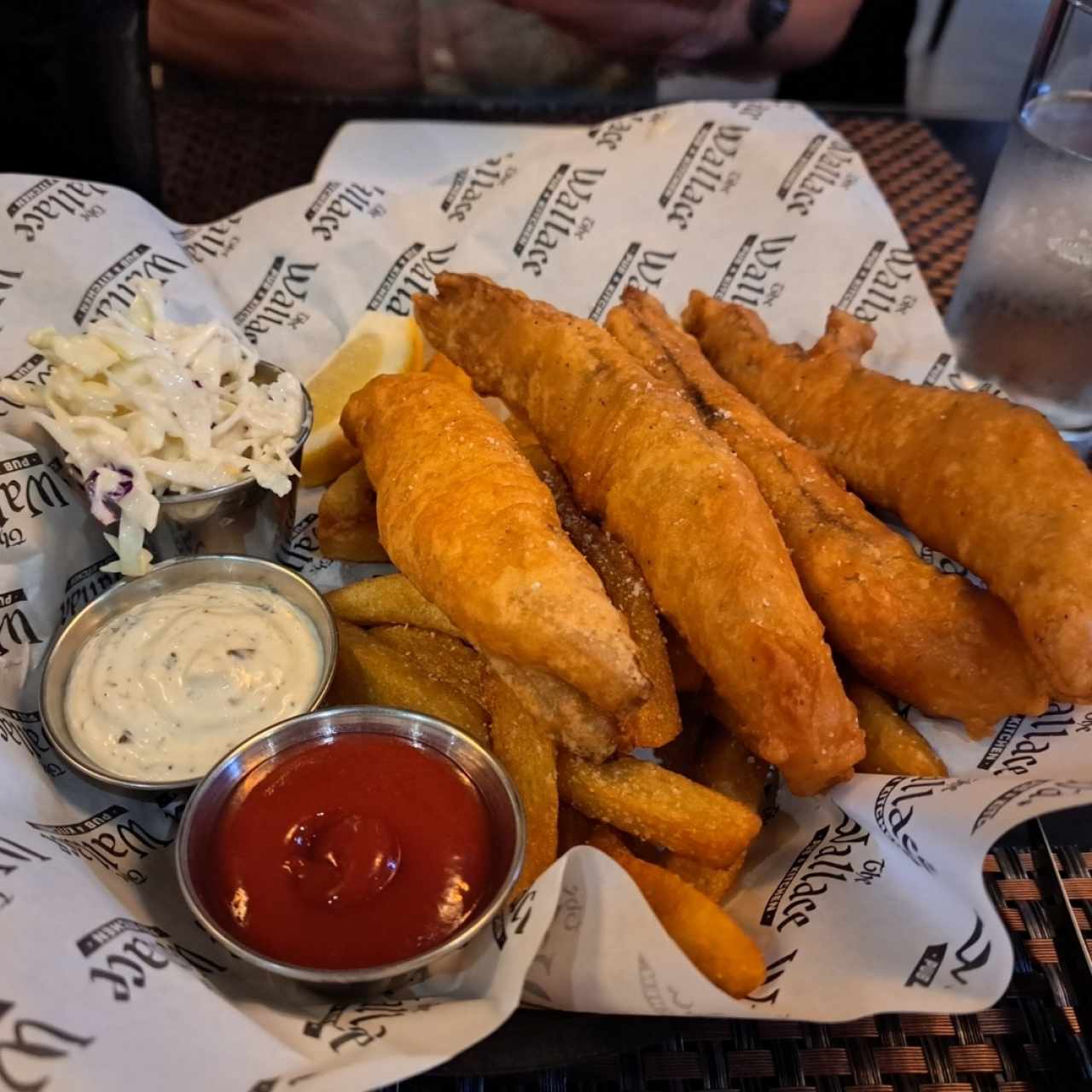 Platos fuertes - Fish and chips