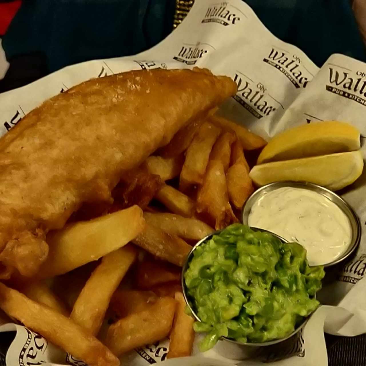 Platos fuertes - Fish and chips