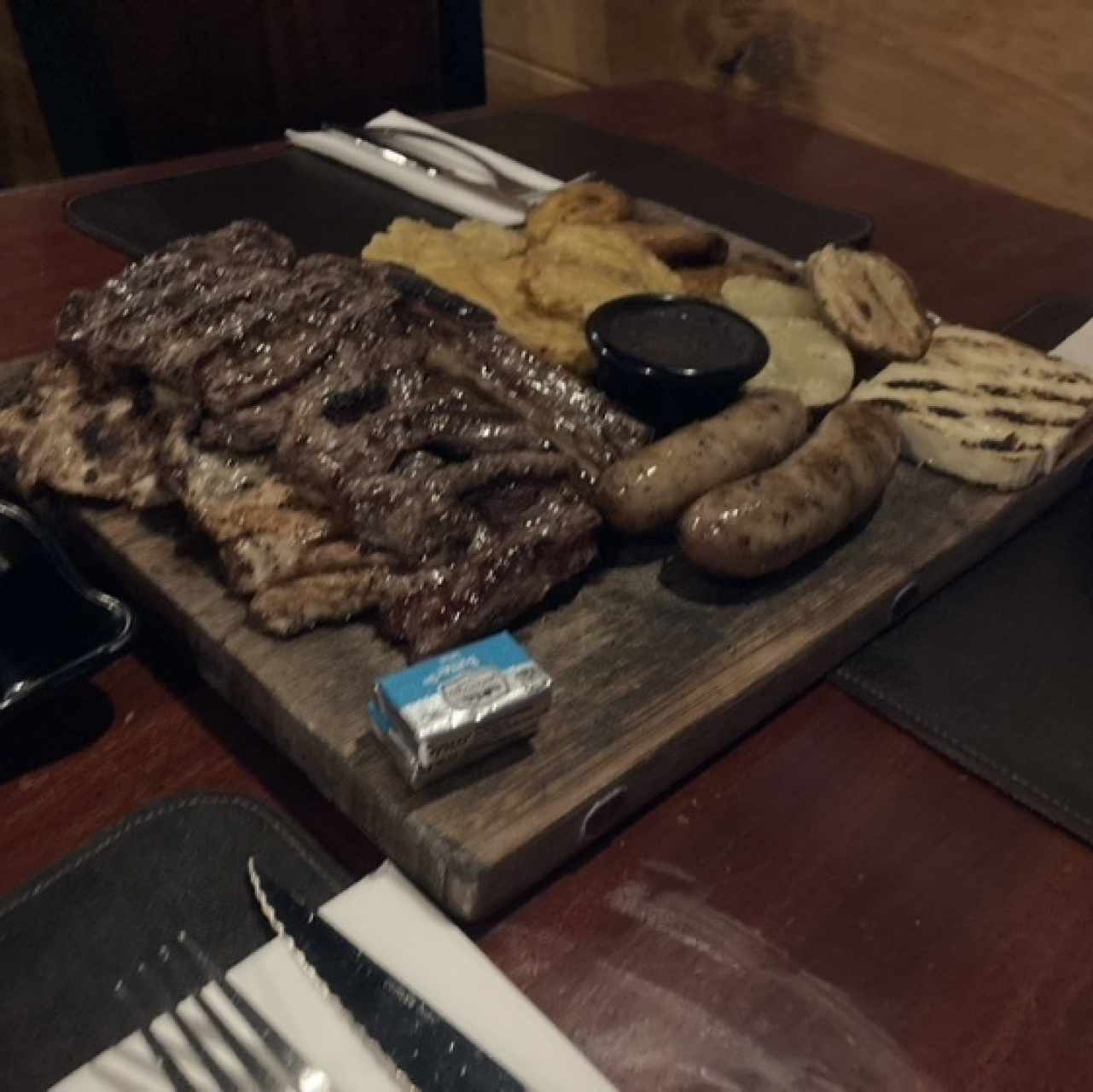 Nuestra Parrilla - Parrillada Típica