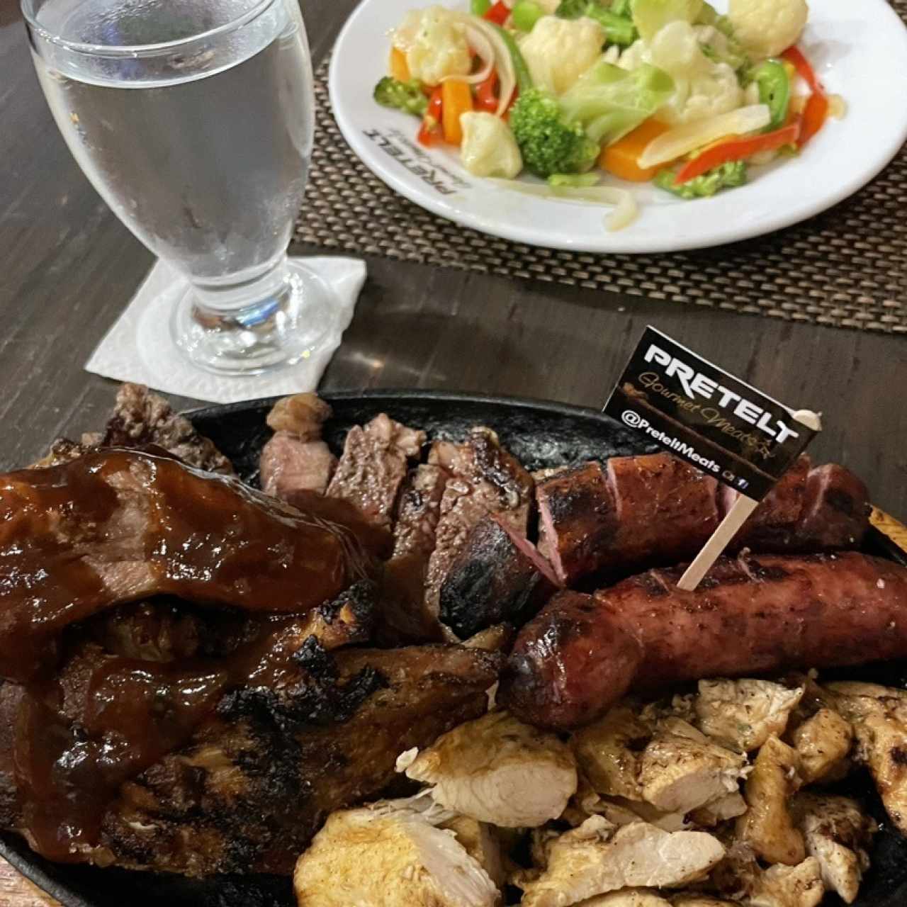 Picada de carnes importadas