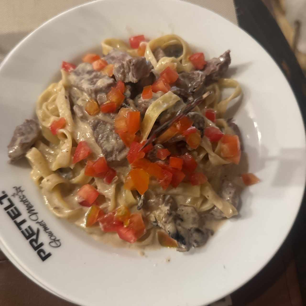 PASTAS - STEAK FETUCCINI