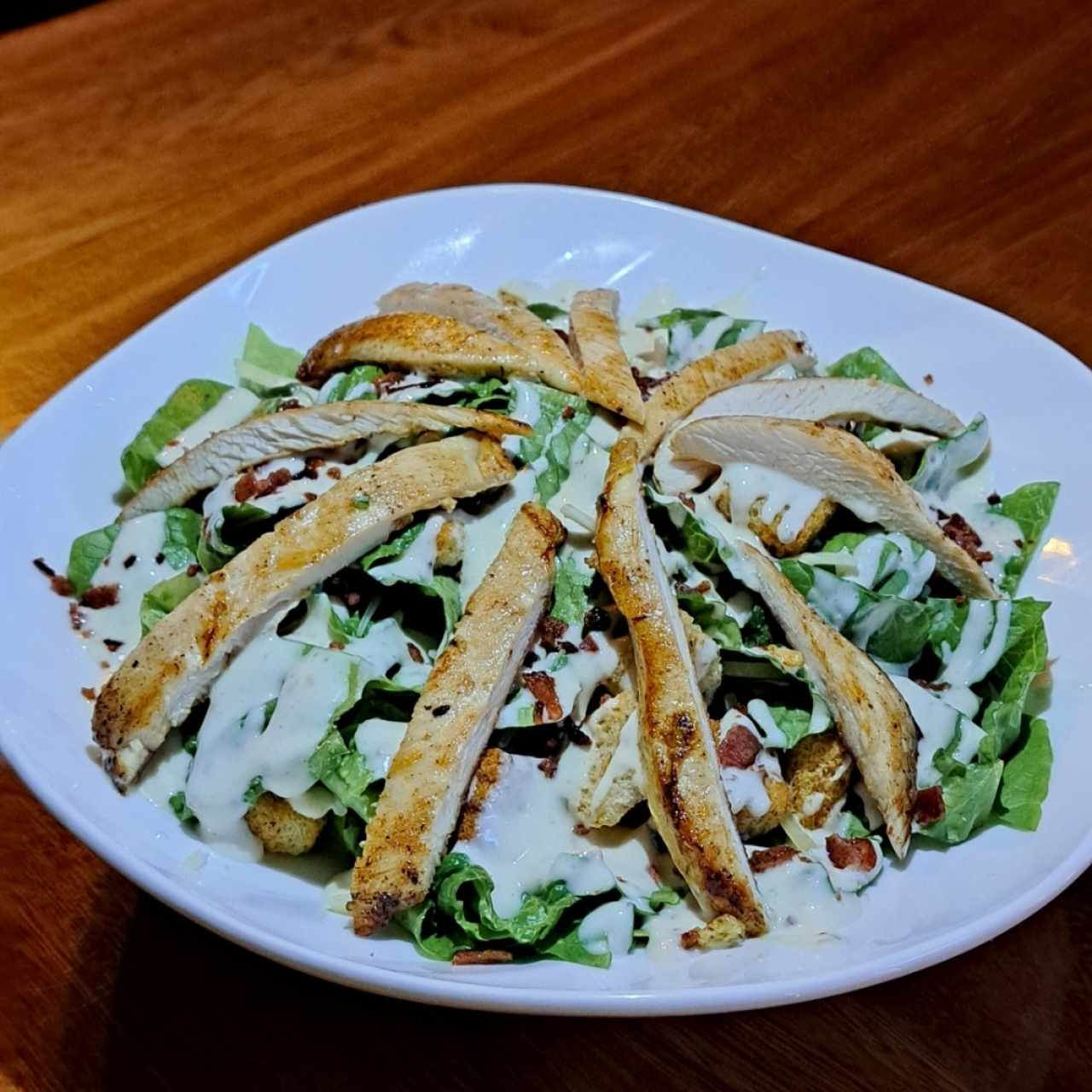 ensalada cesar con pollo