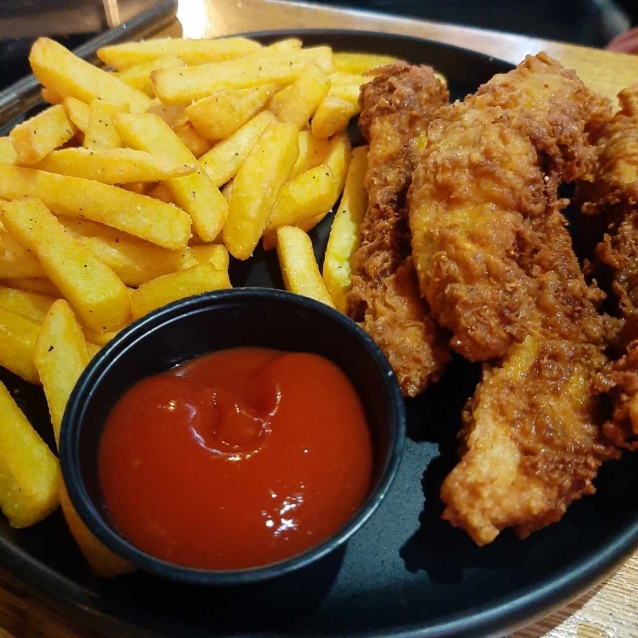 Aquelarre's Chicken Fingers