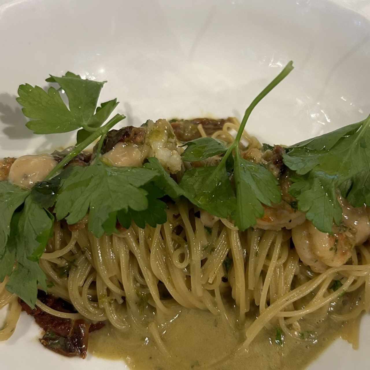 Spaghetti oleo y mariscos