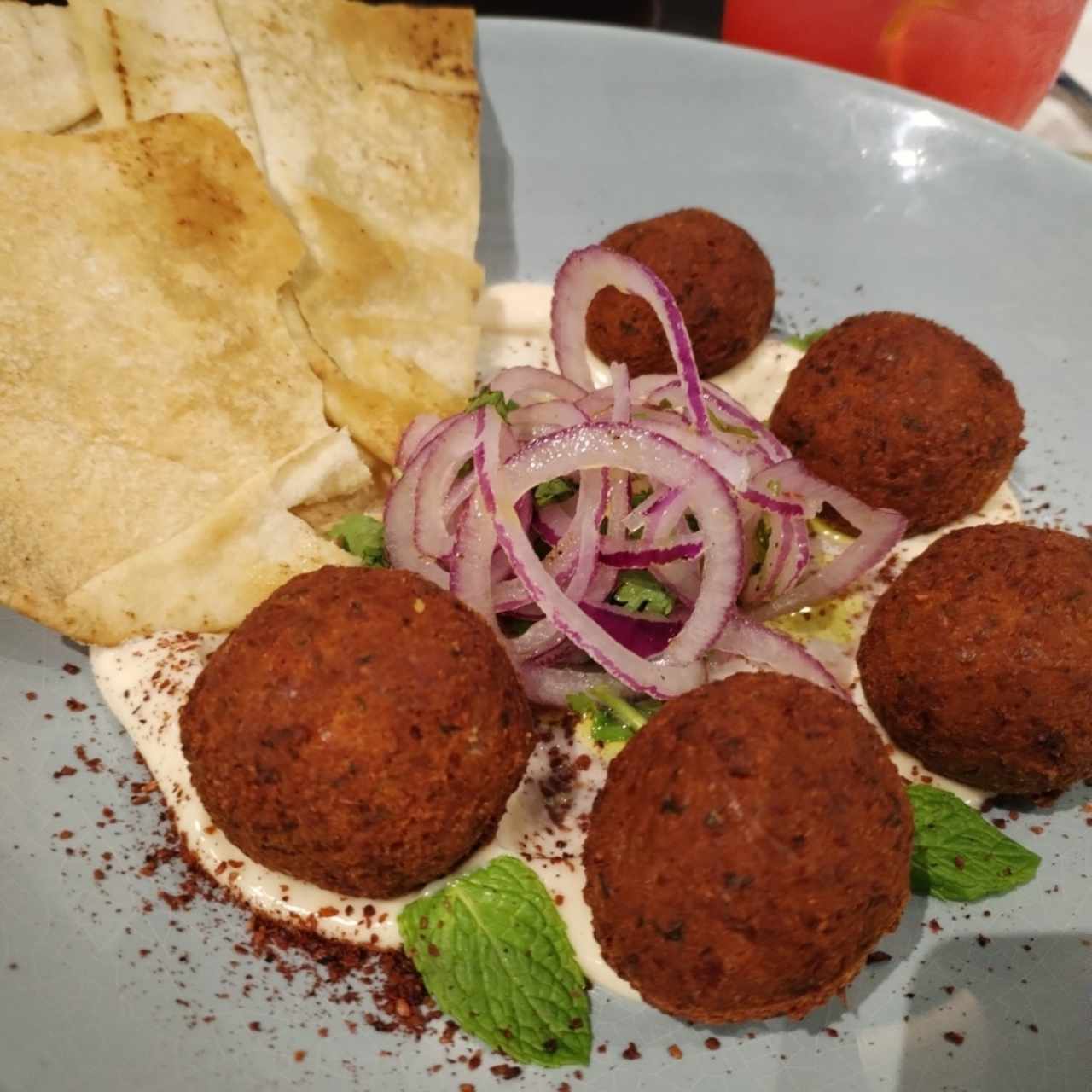 Hummus y falafel