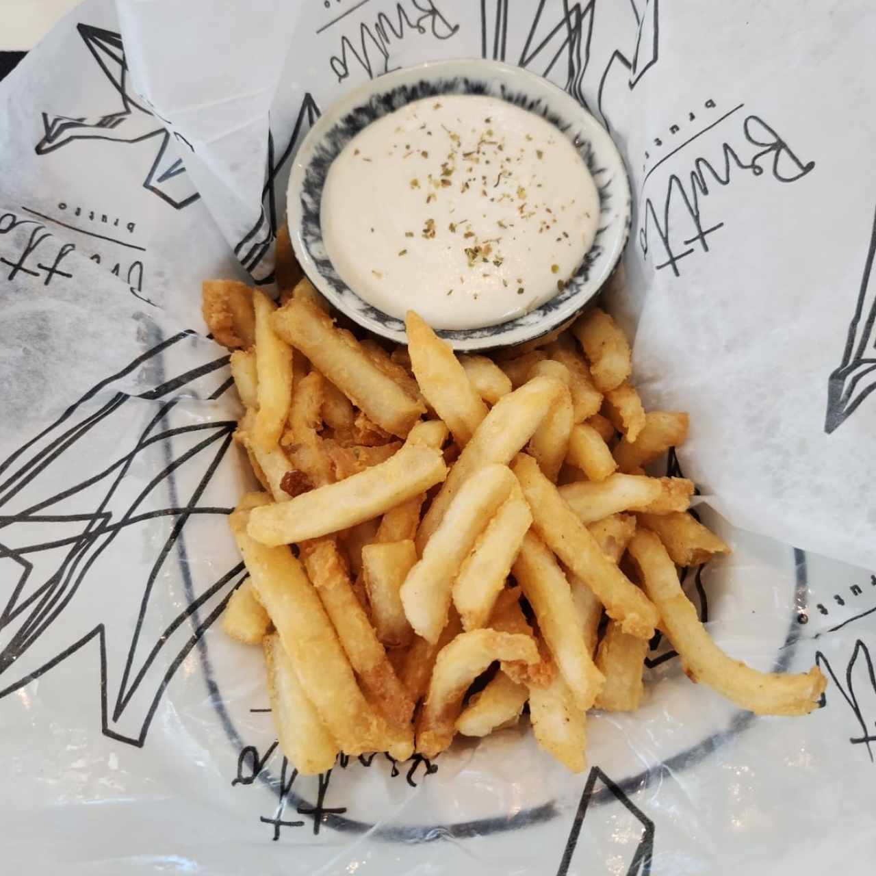 Papas Fritas con espuma de Feta