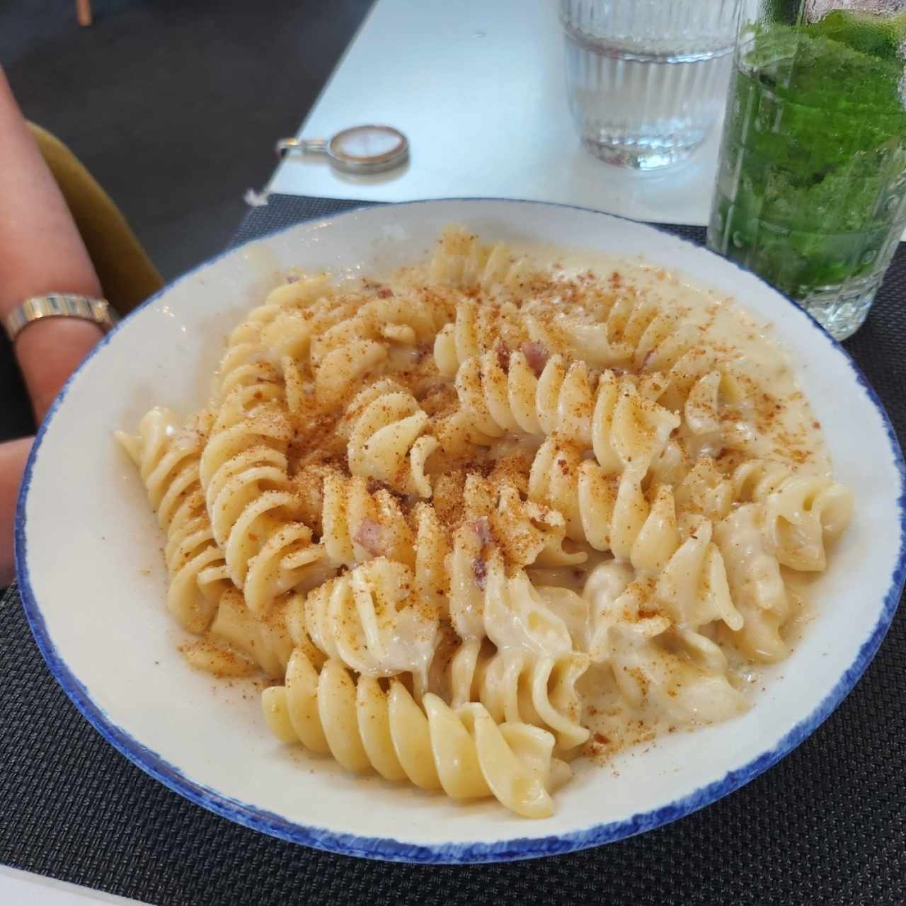 Fusilli Giganti Di Gragnano Al Parmigiano Trufado