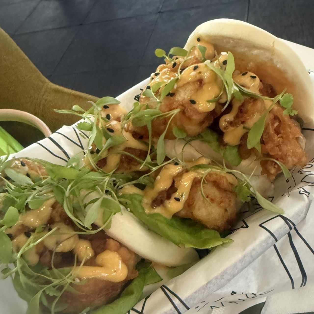 DON CRISPY SHRIMP BUNS