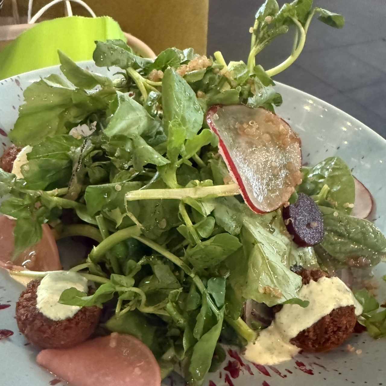 Greens - ENSALADA BRUTTO