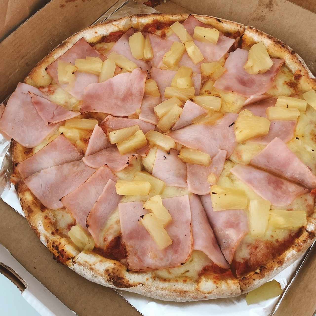 Pizza Hawaiana