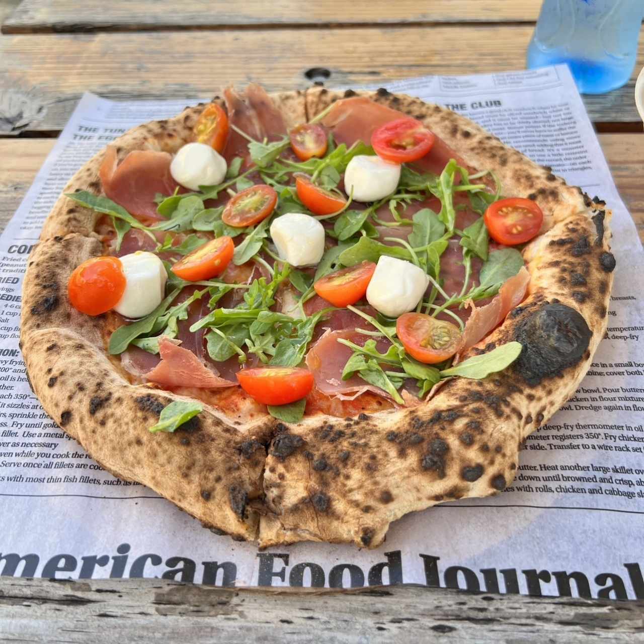 Pizza con Bocconcinis y Tomate Cherry