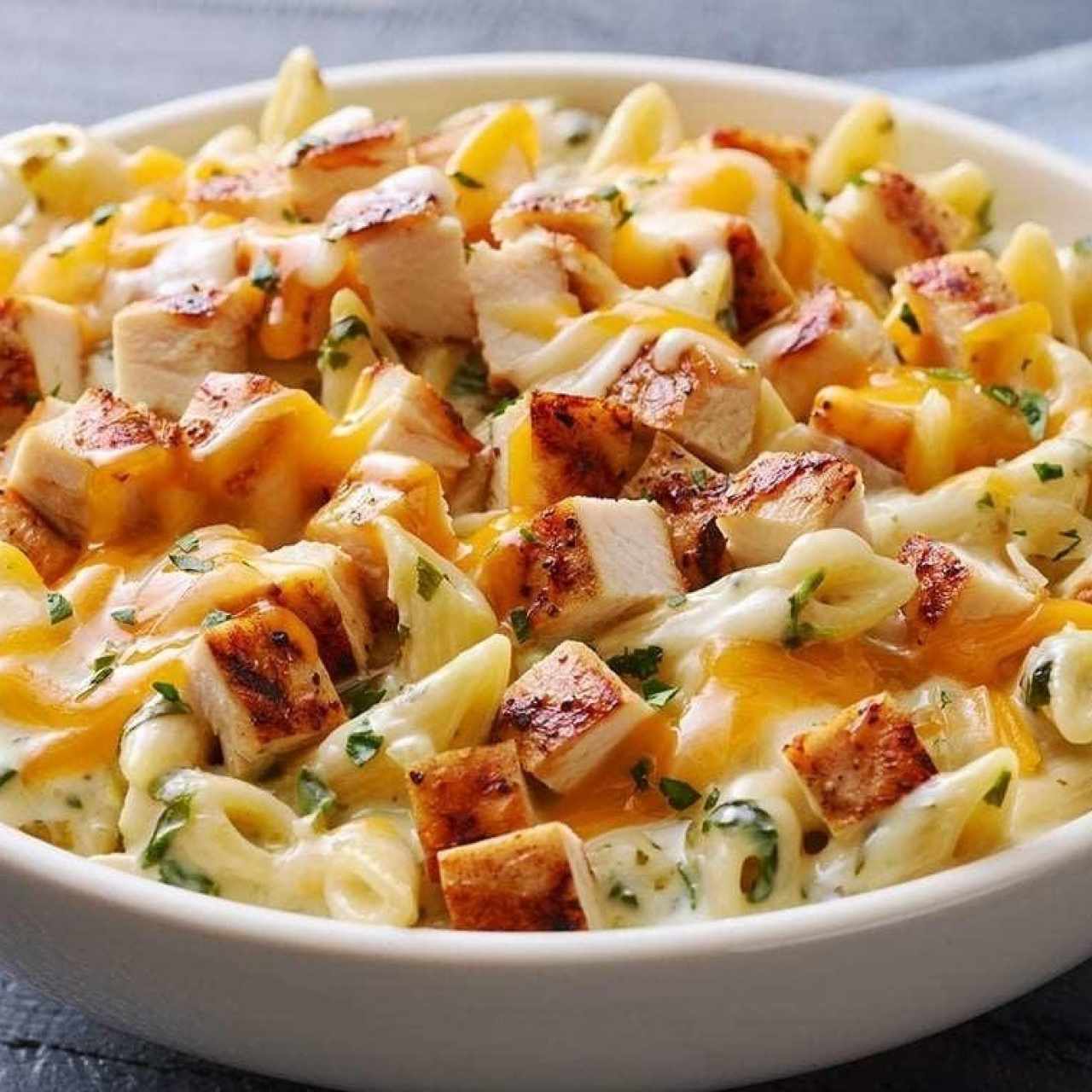 Grilled Chiken Alfredo Bowl