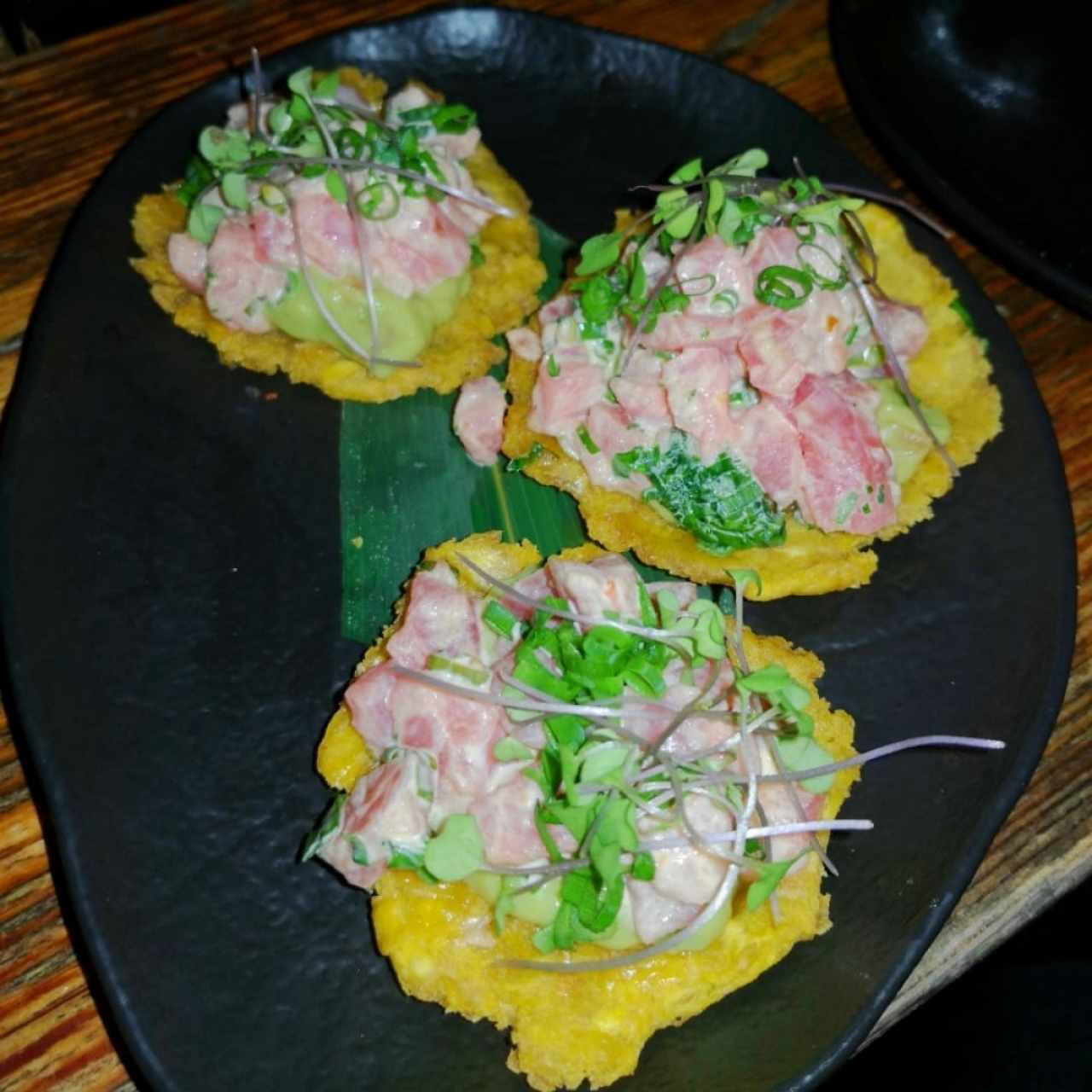 BAR BITES - Tostones De Atún