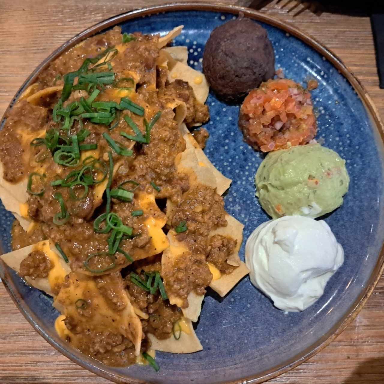 SMALL PLATES - Nachos Tex Mex