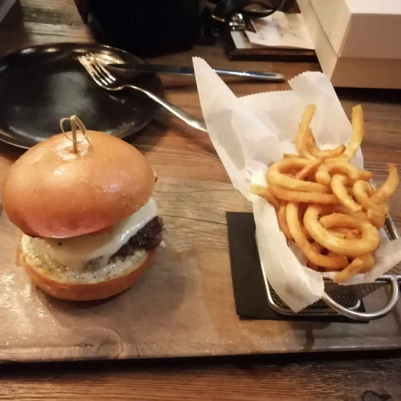 Blue moon burger