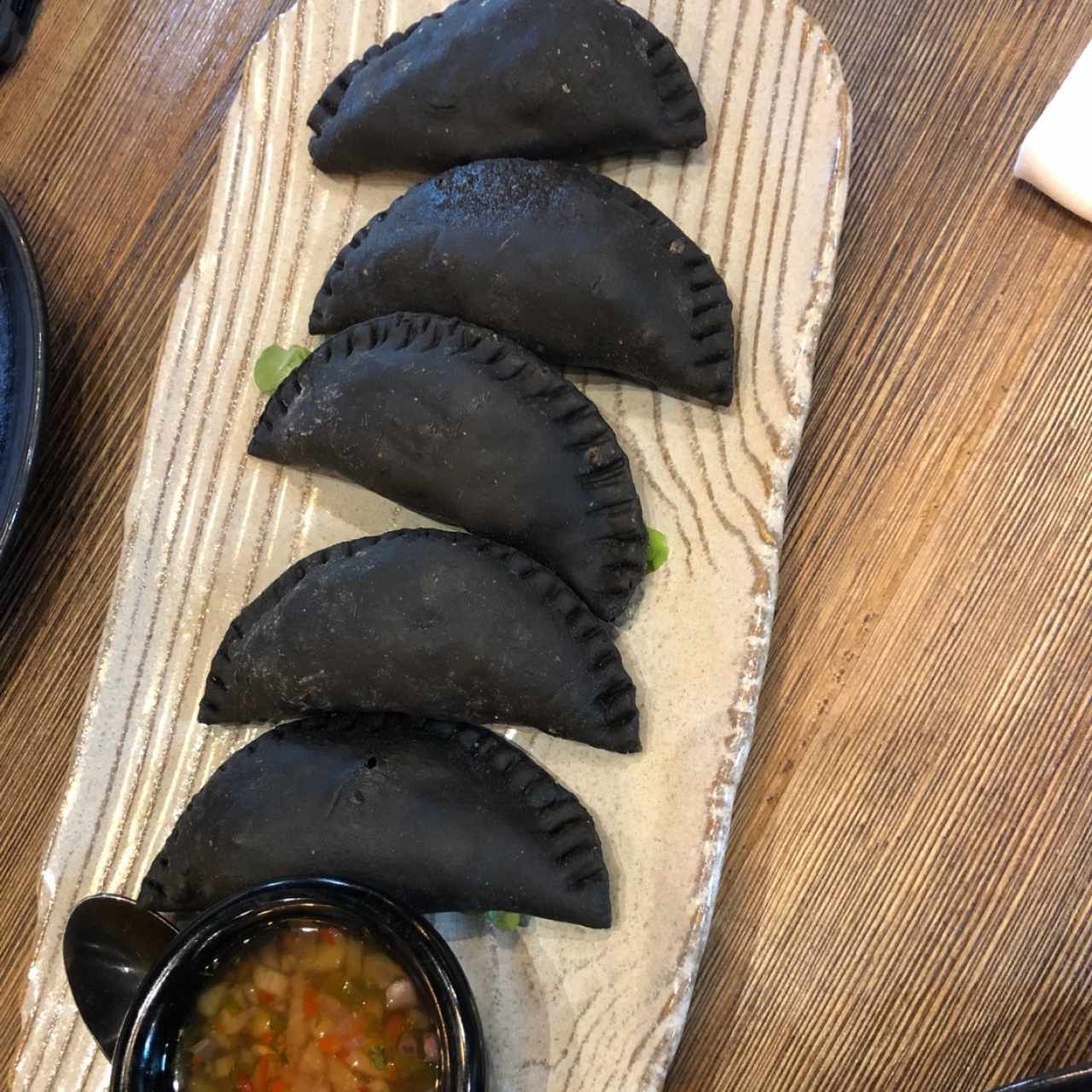 empanadas negras