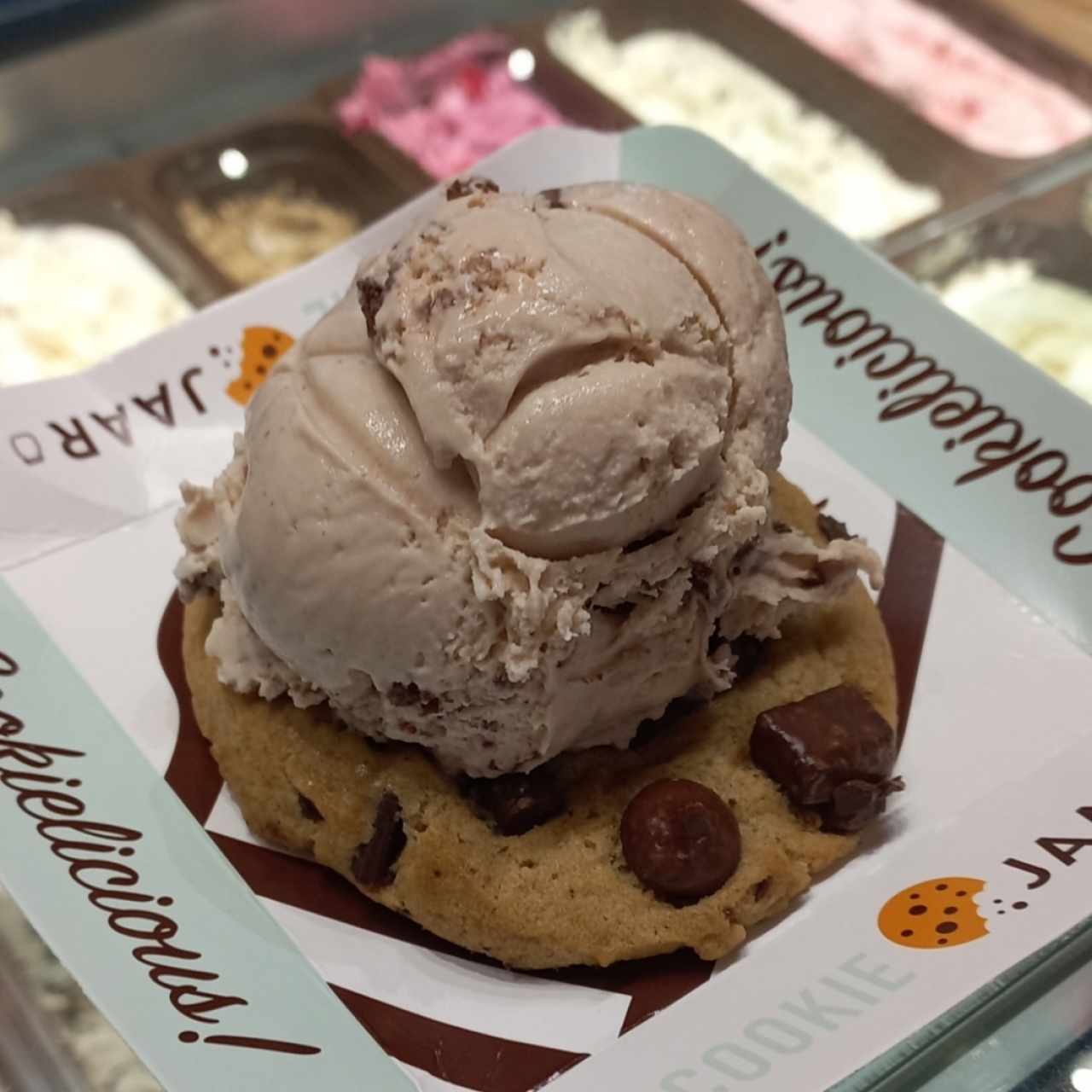 Chocolate Chips Cookie con helado