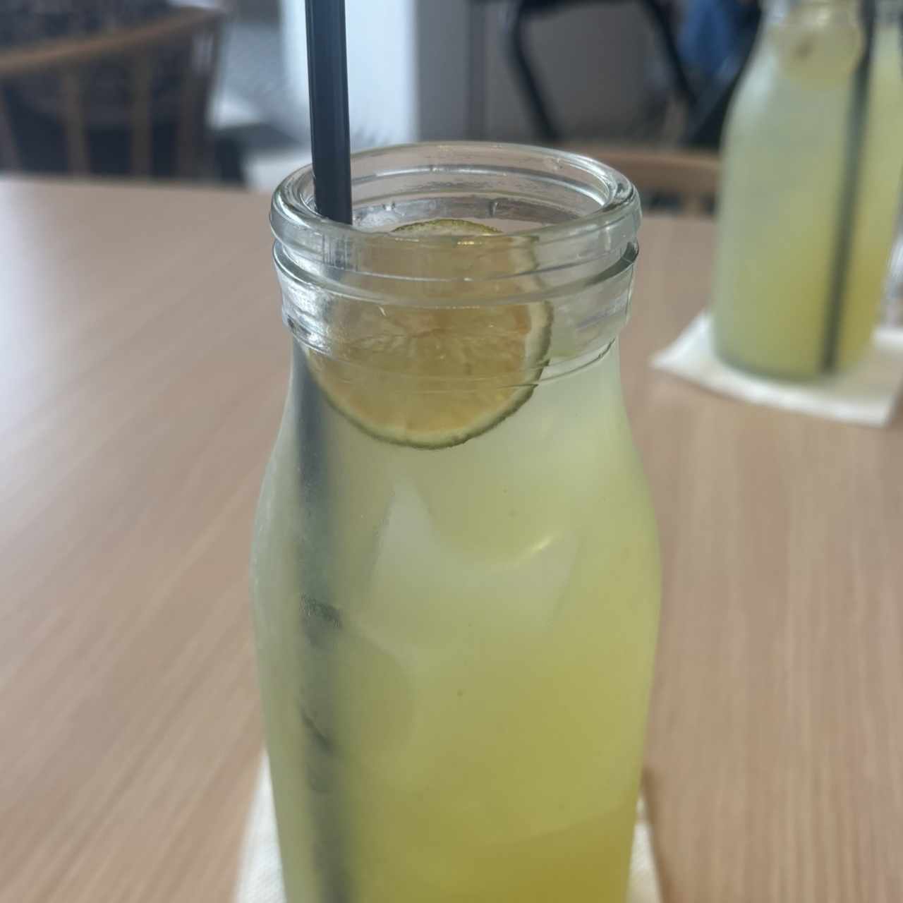 Limonada de hierbabuena