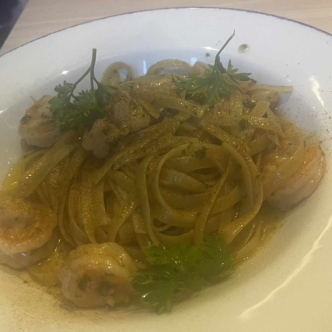 Fetuccini Aglio, Olio e Gamberetti