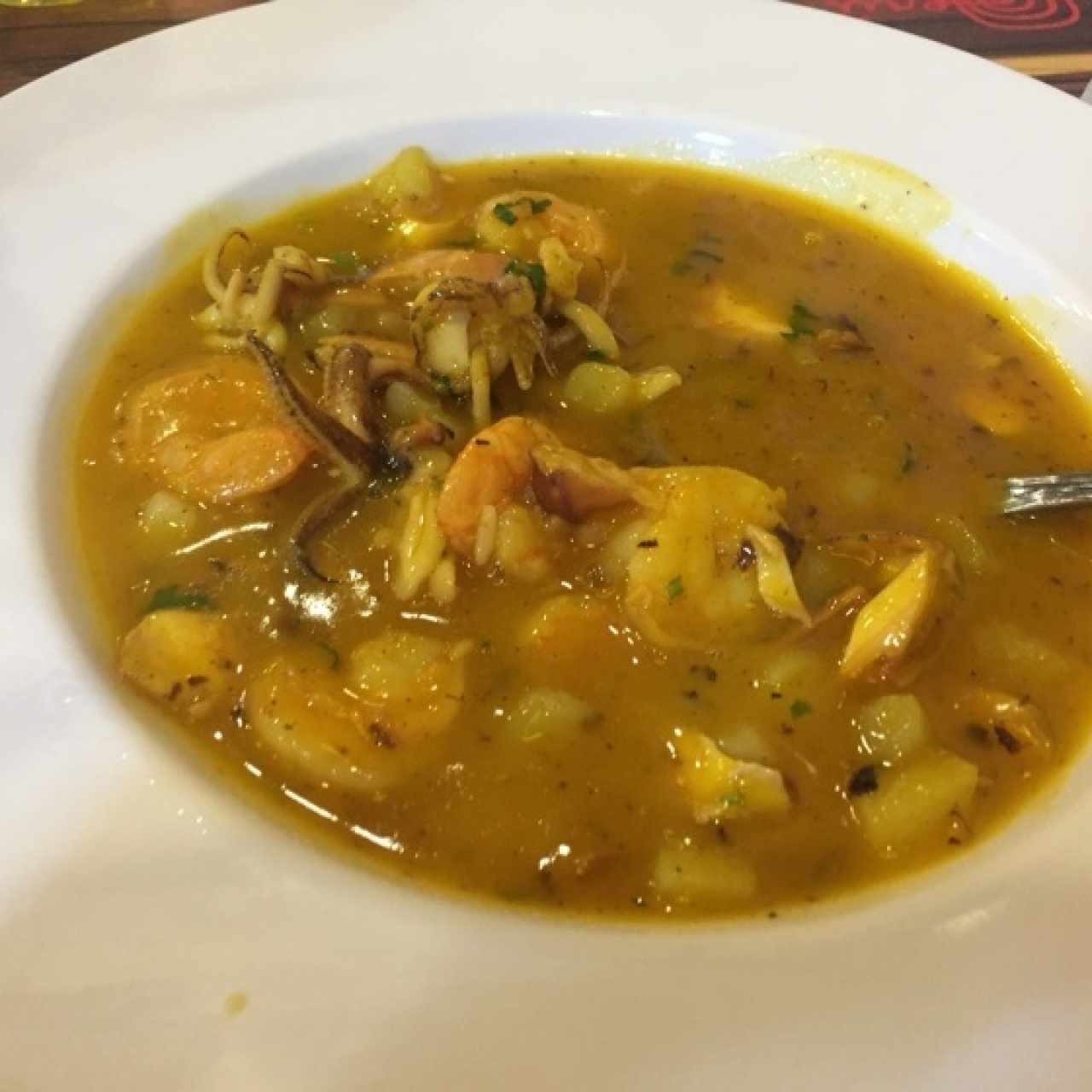 asopado de mariscos cau 