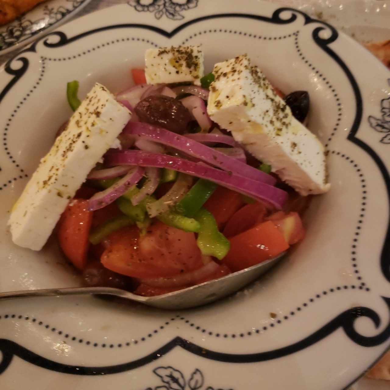 ENSALADAS - JORIATIKI SALATA