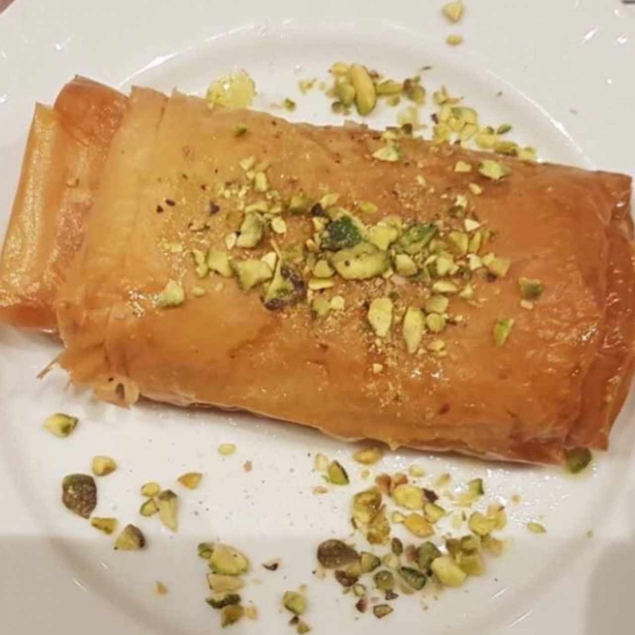 Postre con crema pastelera de Naranja y Pistachos