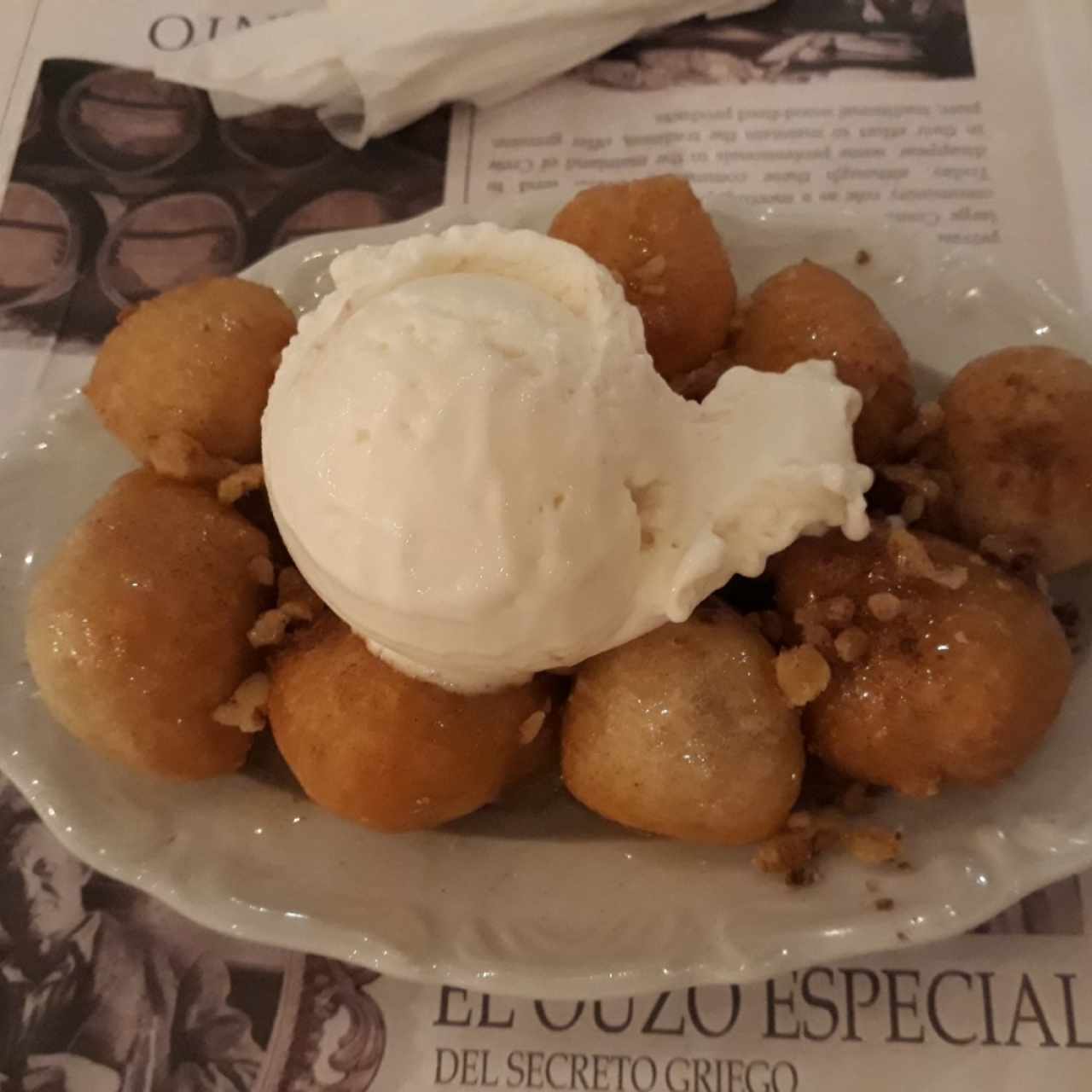 Loukoumades con helado