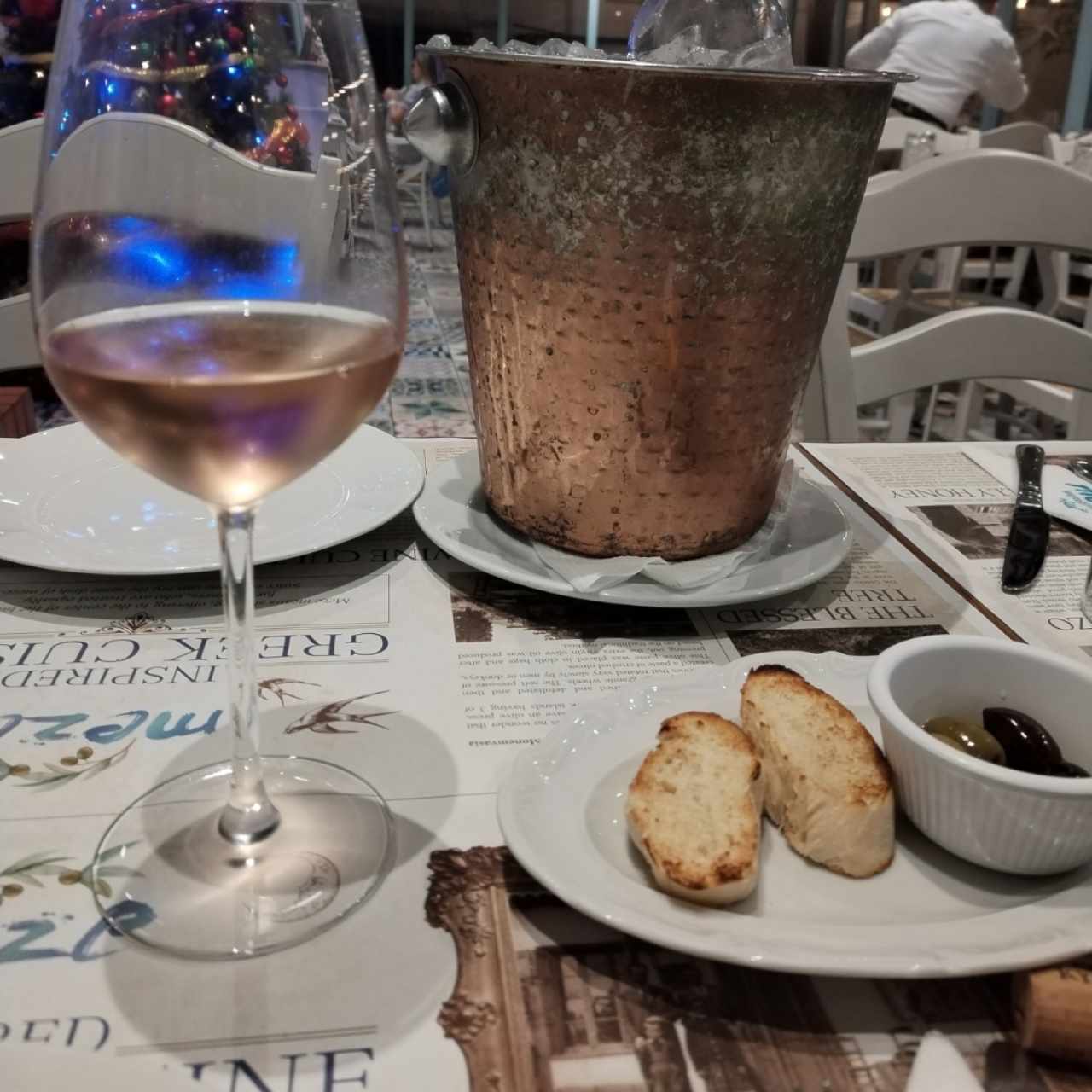 Vino rosé griego