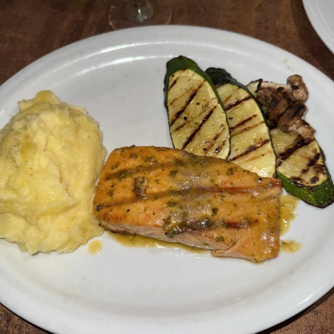 Salmón a la Brasa 