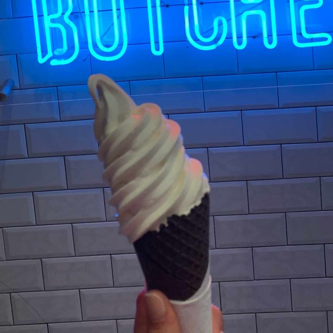 Cono de Oreo con Helado de Vainilla