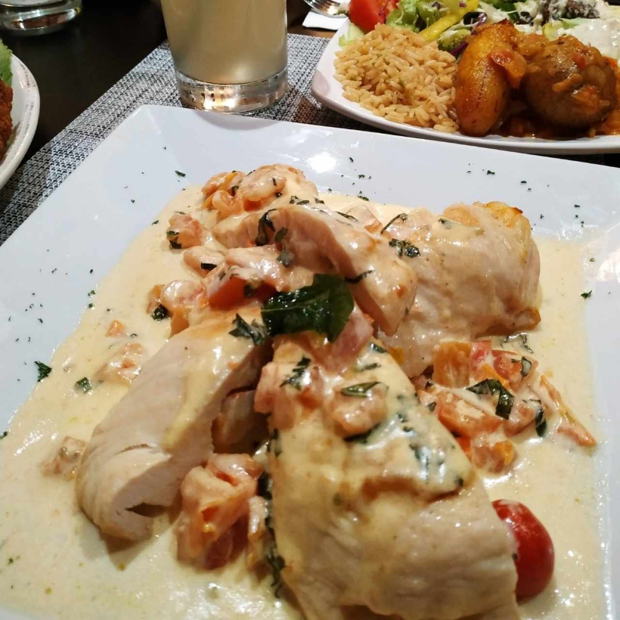 Pollo con camarones