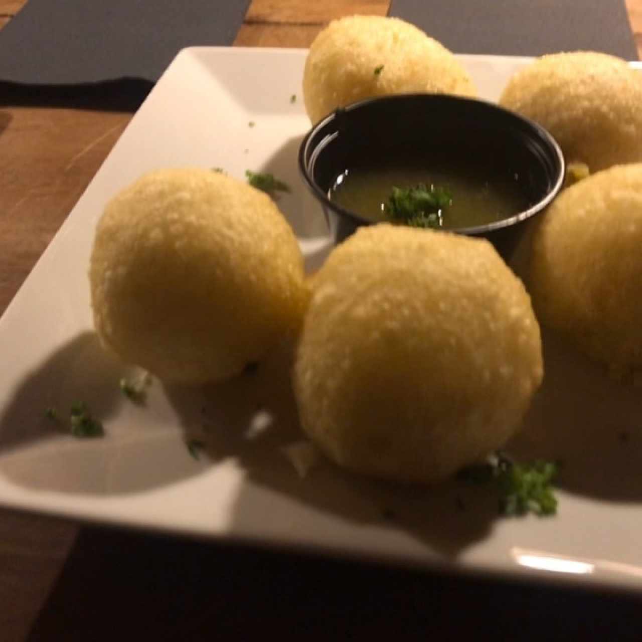 carimañolas rellenas de chorizo tableño