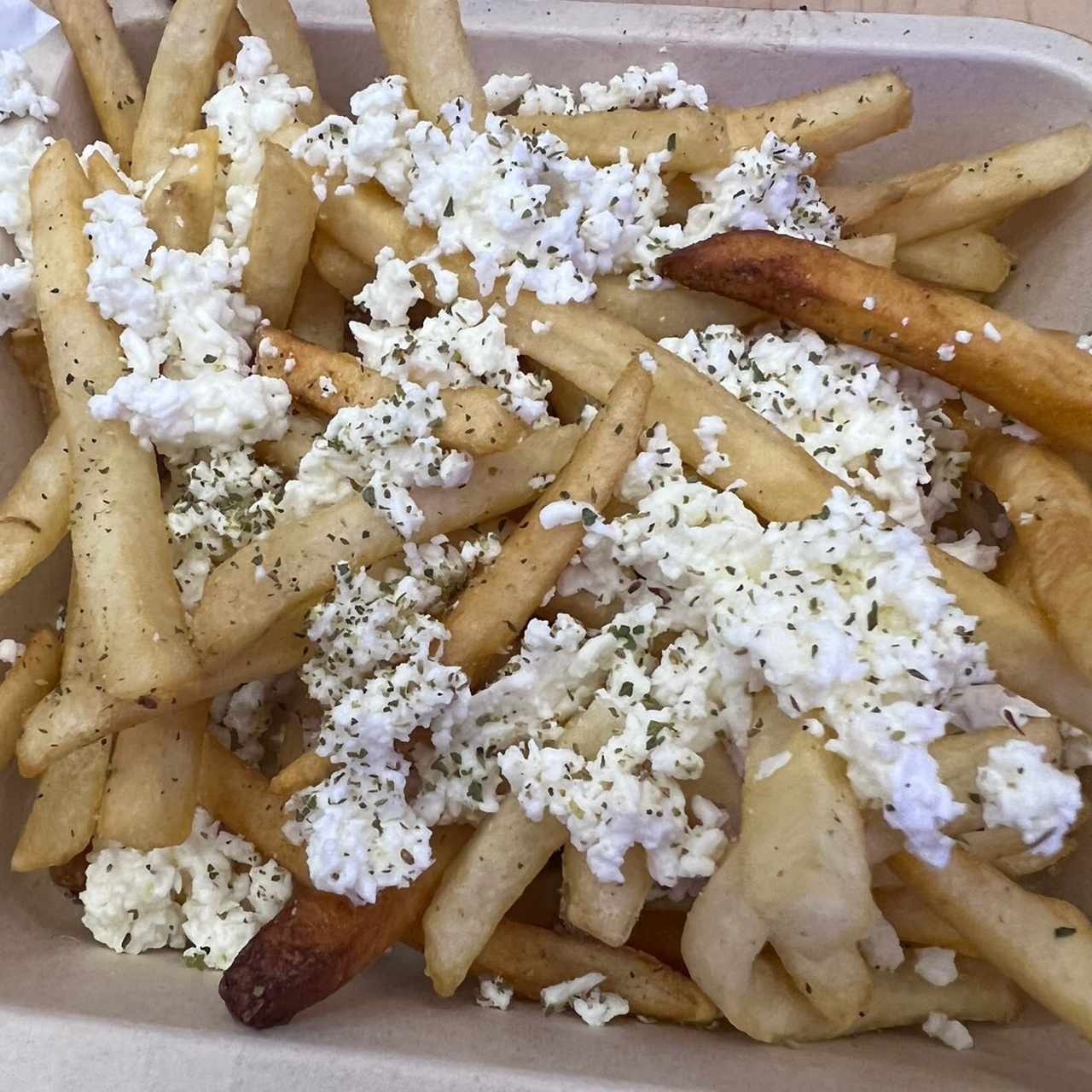 Papas con Queso Feta