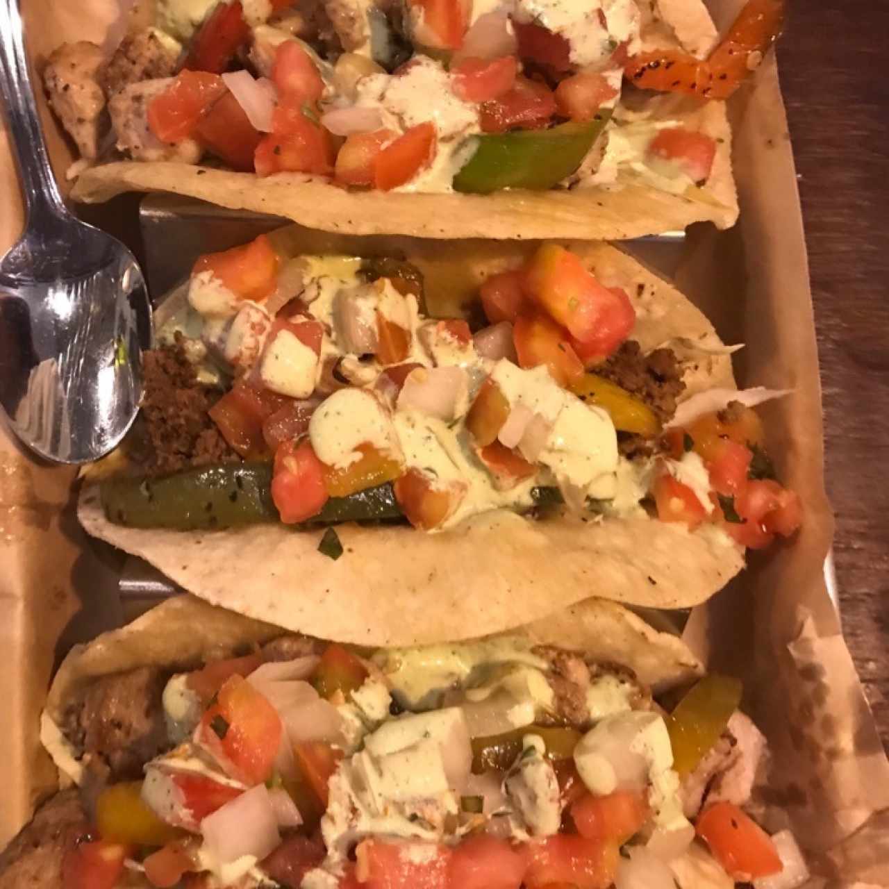 trio de tacos (pollo, pavo y pescado)