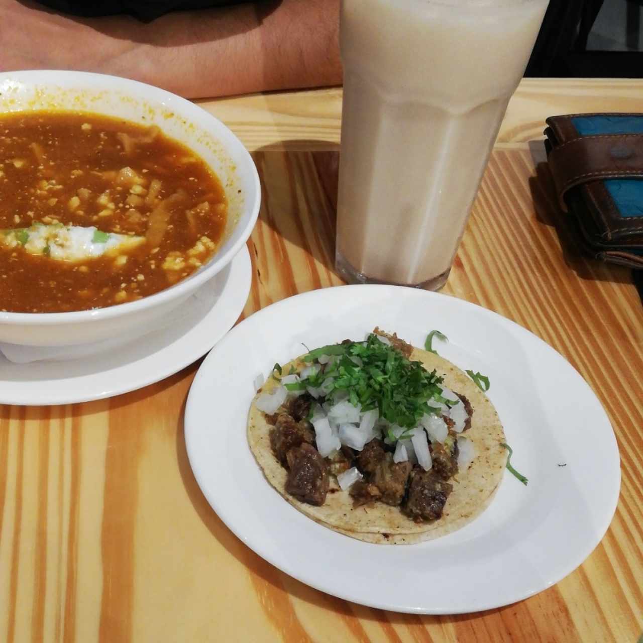 sopa de tortilla y tacos de suadero