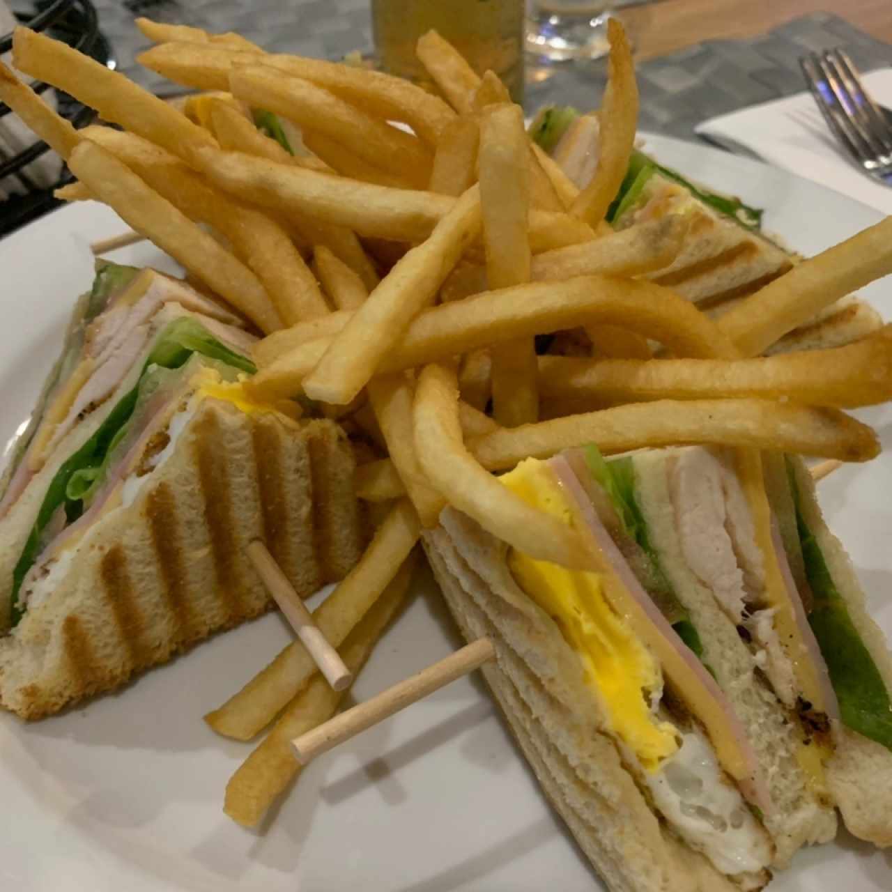 HANDHELD - CLUB SANDWICH