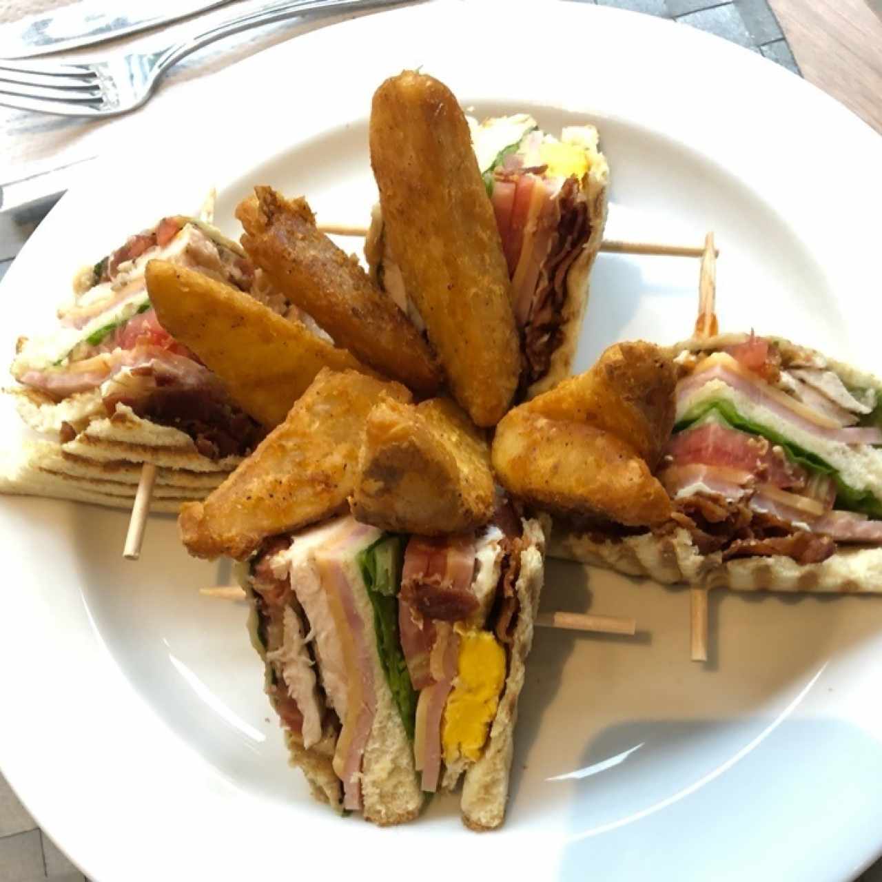 HANDHELD - CLUB SANDWICH