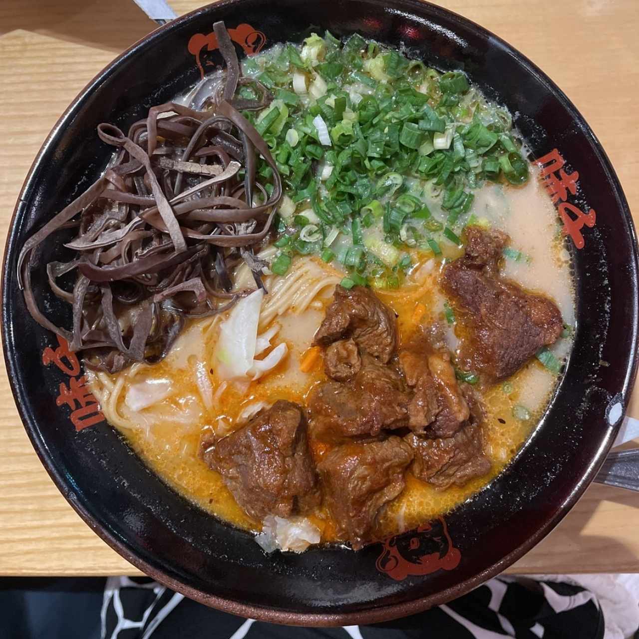 Ramen de carne picante