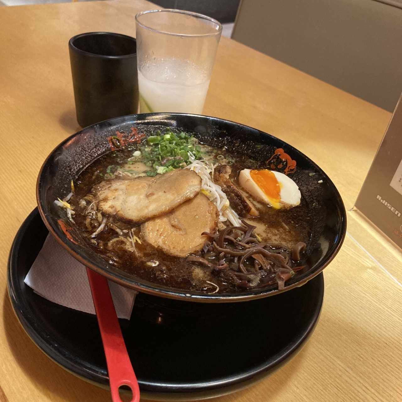 Black kuru ramen