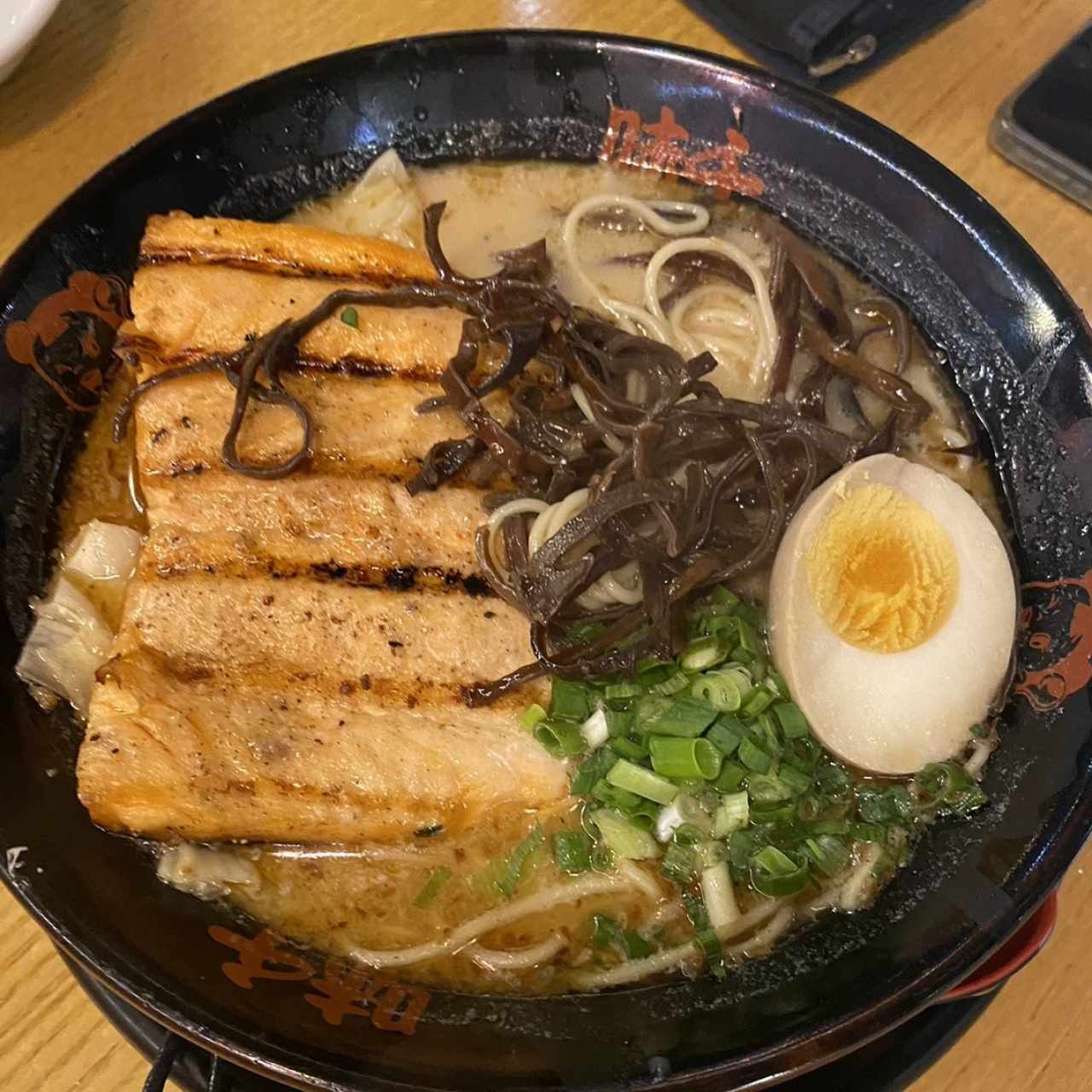 Ramen de salmón a la Parrilla