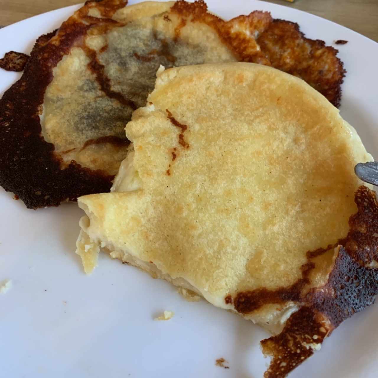 pupusas de queso y frijol con queso