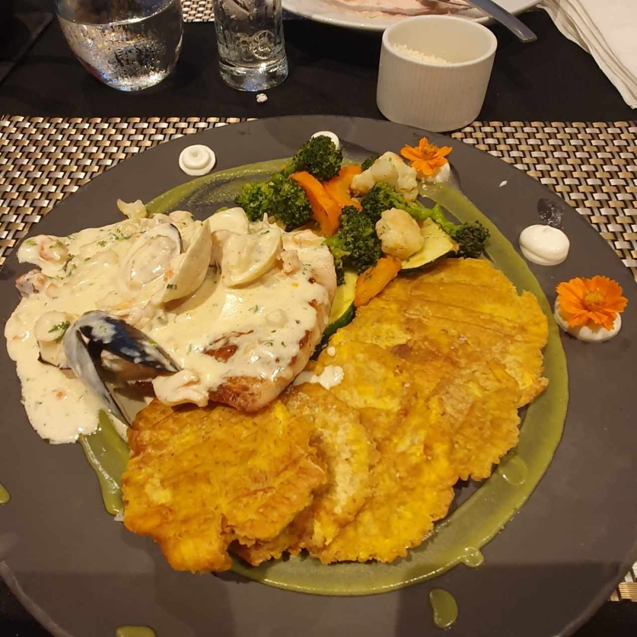 Filete en salsa de Mariscos