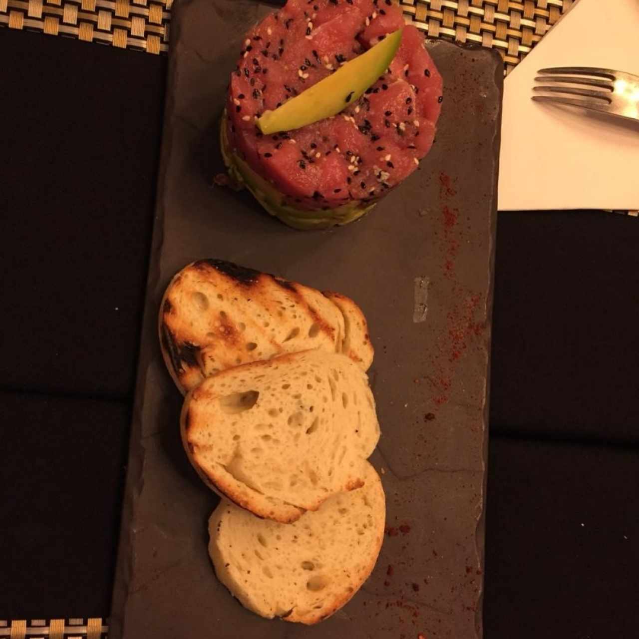 atún tartar