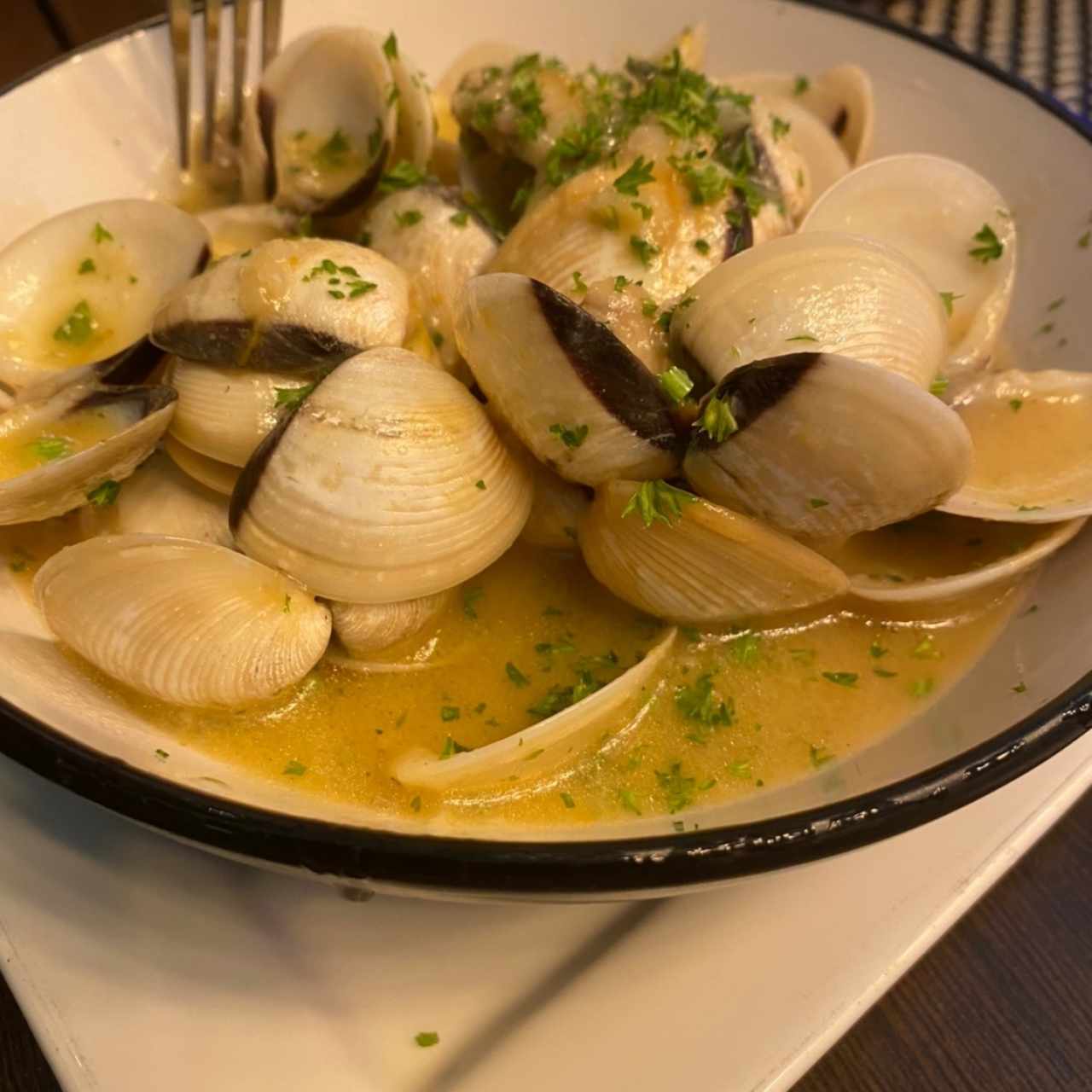 Entradas - Clams al Ajillo