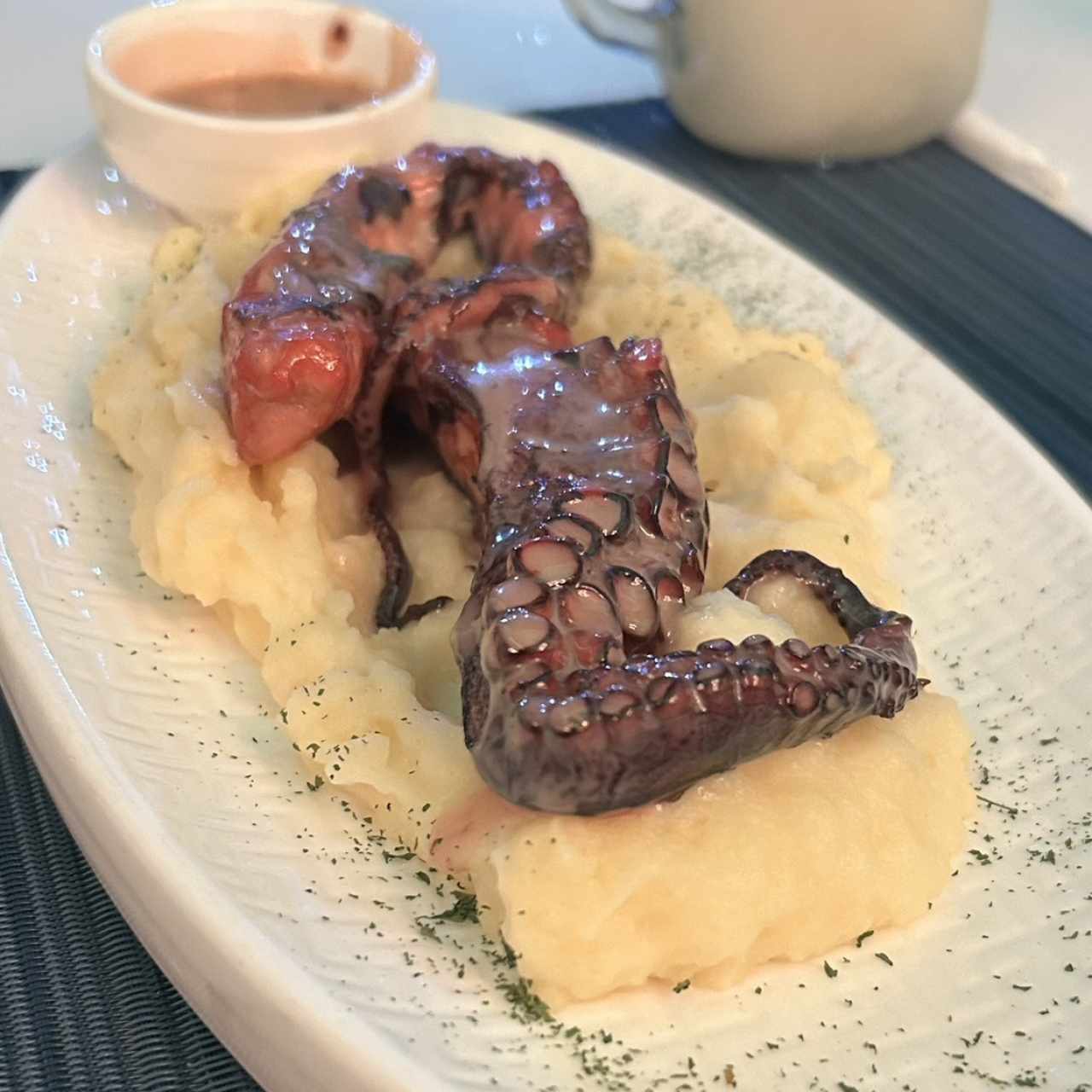 Pulpo en Salsa al Fuego