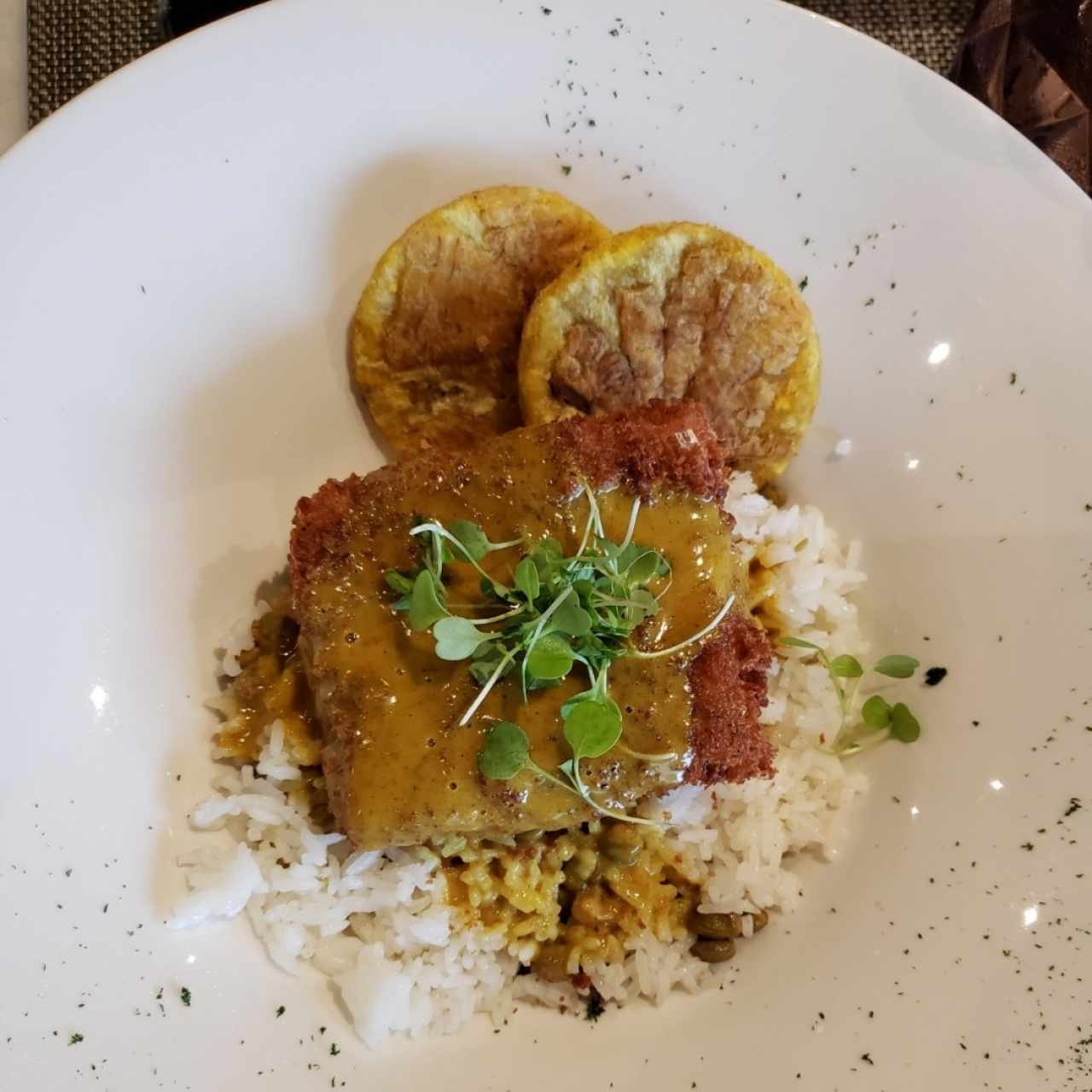 Corvina con coco y curry