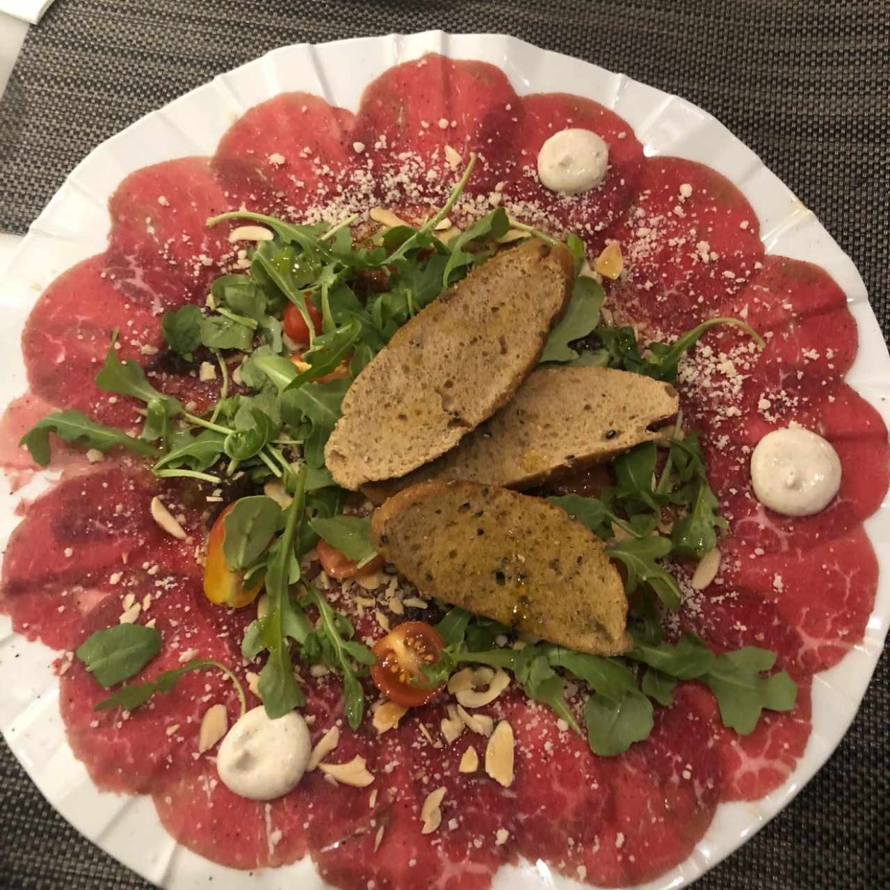 Carpaccio de res