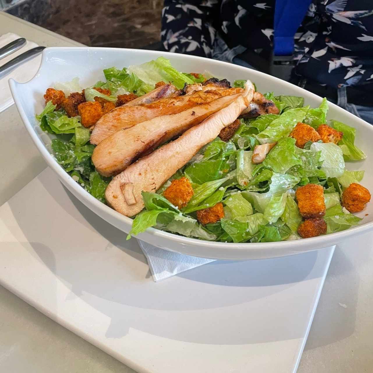 Ensalada Cesar con Pollo